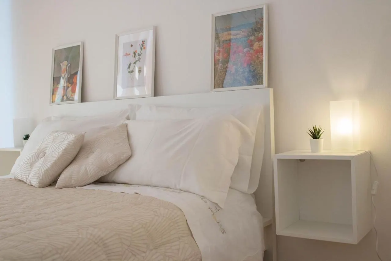 Margot Apartment Bolonia